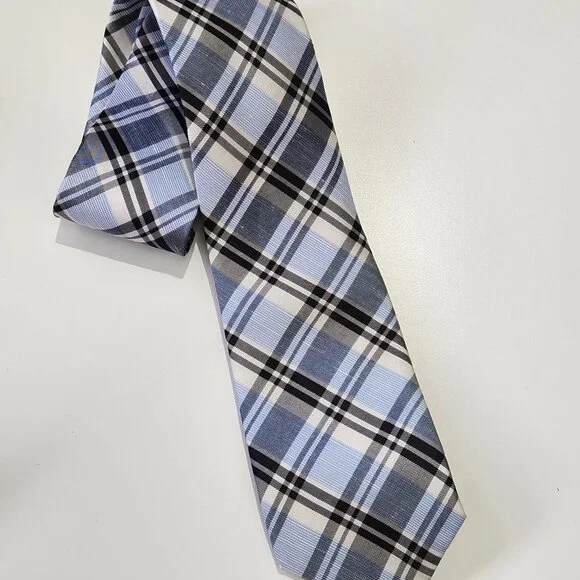 Tie - Picture 1 of 2